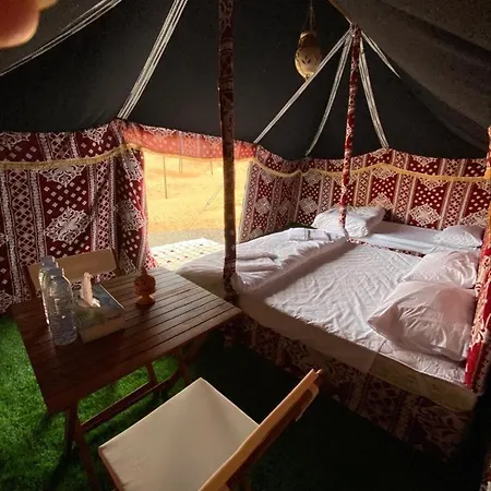 Crescent Moon Camp Hotell Badīyah Exteriör bild