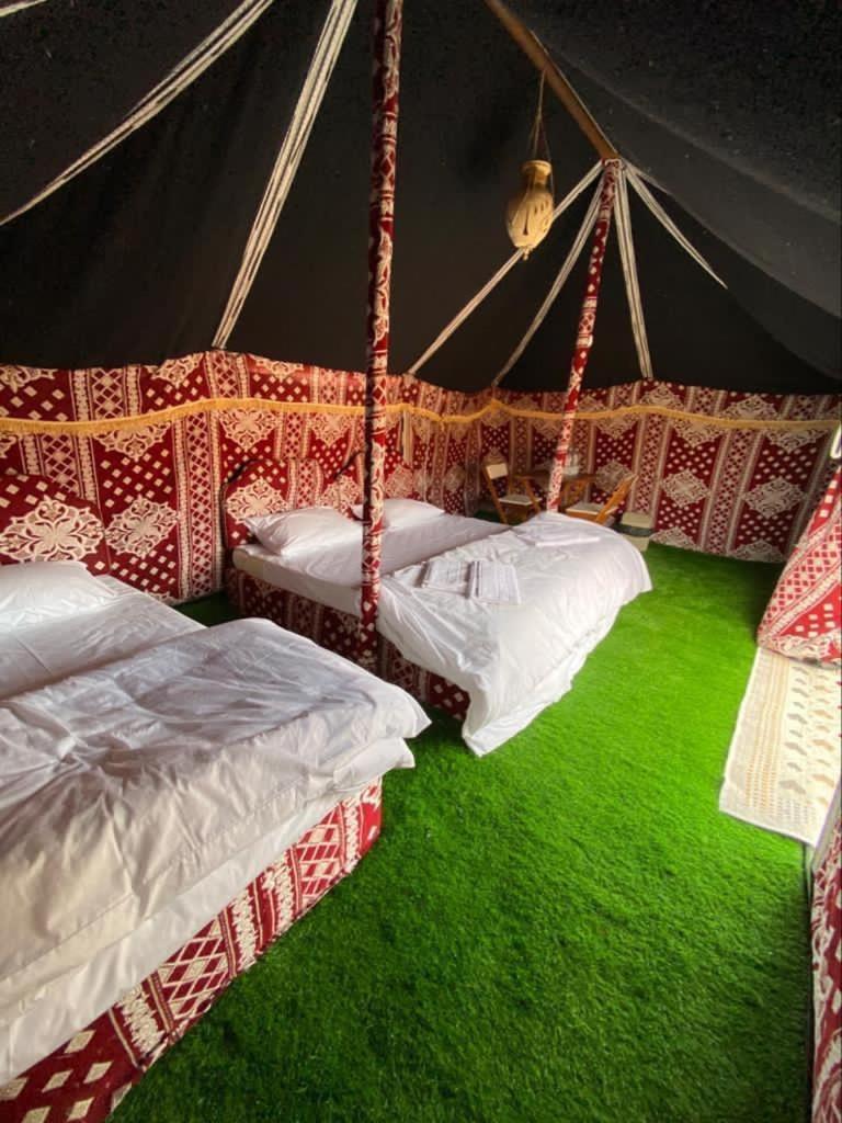 Crescent Moon Camp *