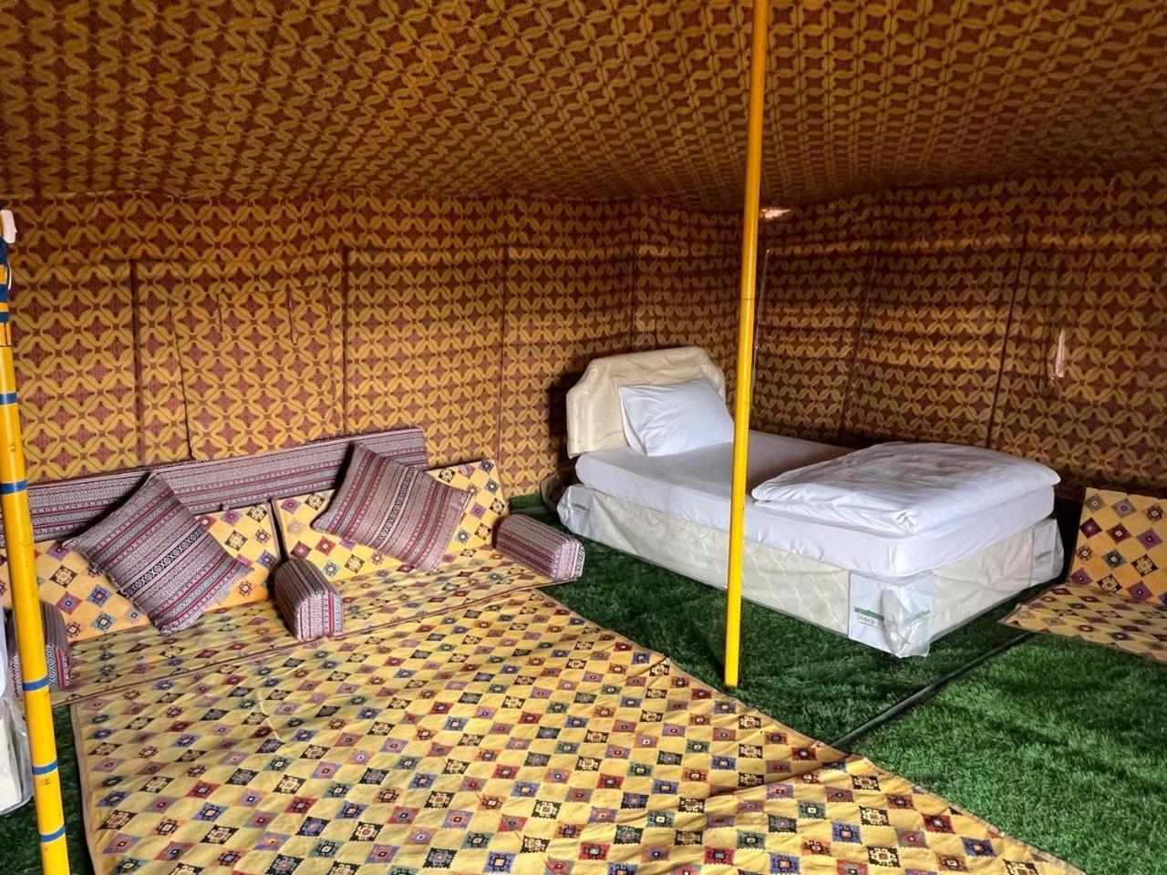 Luxury tent Crescent Moon Camp Bidiya